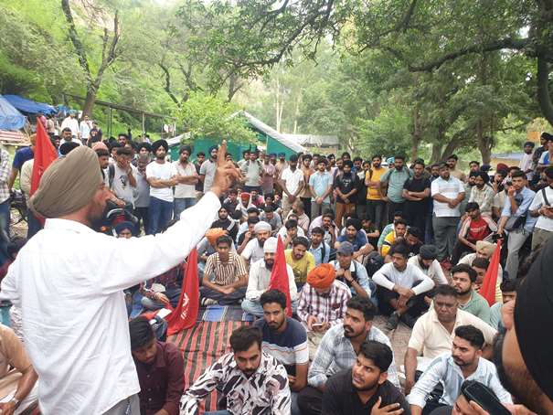 The temporary employees of Swaraj Mazda factory staged a sit-in for the second day.